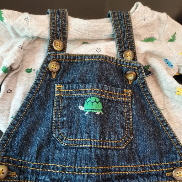 Just One You by Carter’s Boy’s Denim Overalls & Long Sleeve Set in Size 12M - Picture 2 of 7